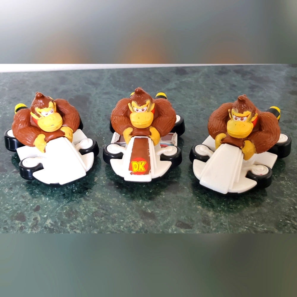 Super Nintendo Donkey Kong Rolling‎ Toys (3)
